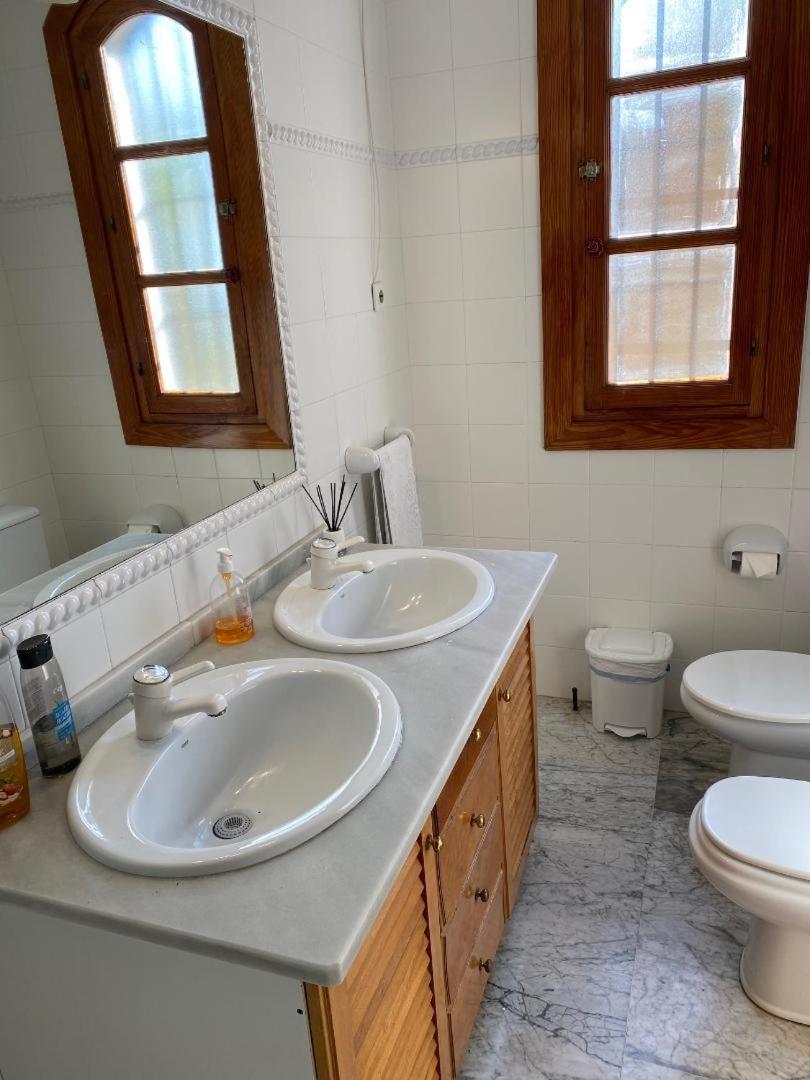 Casas-E-Y -F-Pequeno Conjunto Casas Adosado Lejlighed Salobreña Eksteriør billede